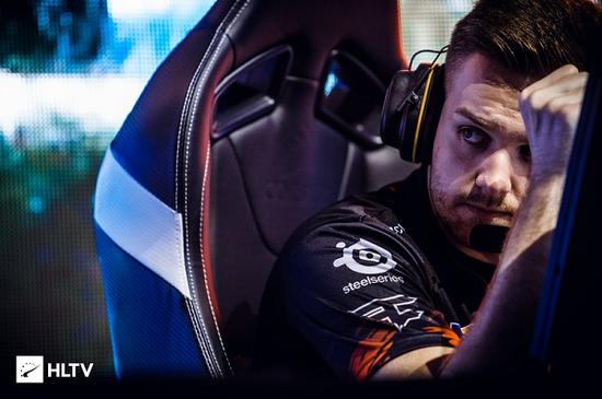 益阳电竞嘉年华盛大开启 引领明清古巷新潮流